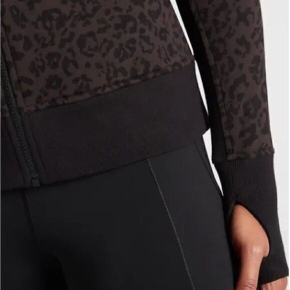 2 for $30 ATHLETA Triumph Black Leopard Print Hoodie - Picture 13 of 13